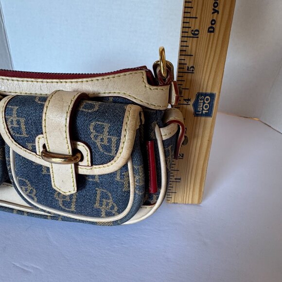 VTG Dooney & Bourke Small Signature Denim & Leather Banana Bag Y2K - Picture 11 of 13